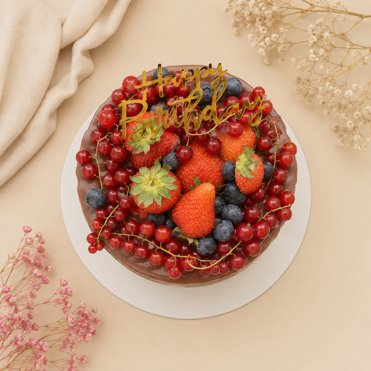 Drip Cake mit frischen Beeren – Elegant & Zeitlos – Bild 2